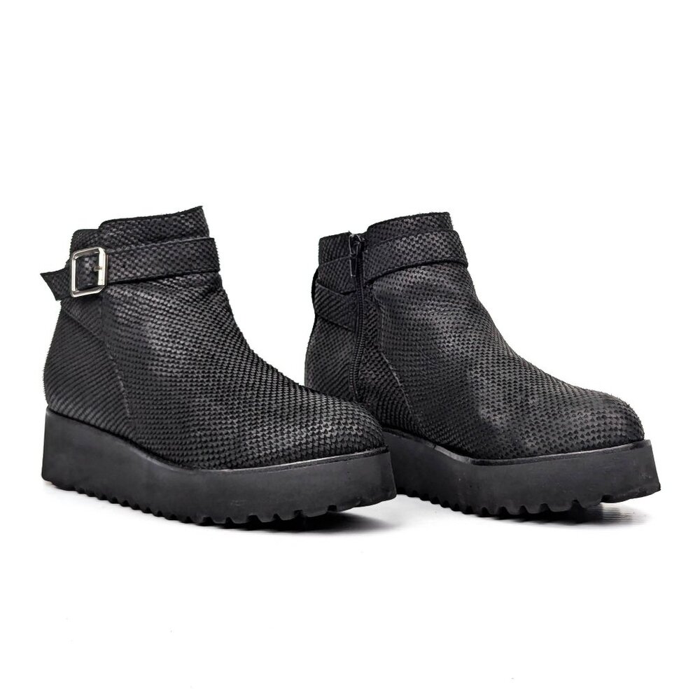 Jeffrey Campbell Women Black Leather Platform Buckle Zip Ankle Boots sz 9.5